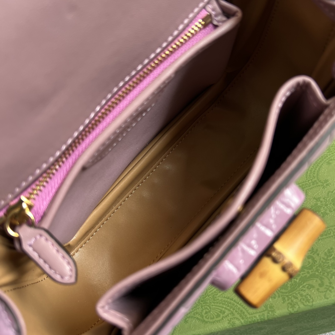 Gucci Satchel Bags